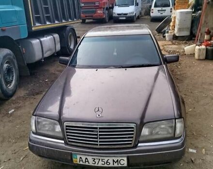 Коричневий Мерседес Ц-Клас, об'ємом двигуна 2.5 л та пробігом 320 тис. км за 3400 $, фото 1 на Automoto.ua