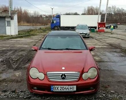 Червоний Мерседес Ц-Клас, об'ємом двигуна 2 л та пробігом 243 тис. км за 3700 $, фото 2 на Automoto.ua