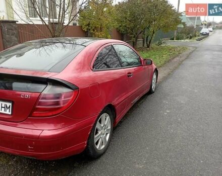 Красный Мерседес Ц-Класс, объемом двигателя 2.15 л и пробегом 304 тыс. км за 3000 $, фото 4 на Automoto.ua