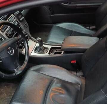 Червоний Мерседес Ц-Клас, об'ємом двигуна 2 л та пробігом 243 тис. км за 3700 $, фото 6 на Automoto.ua