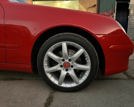 Красный Мерседес Ц-Класс, объемом двигателя 1.8 л и пробегом 229 тыс. км за 7500 $, фото 2 на Automoto.ua