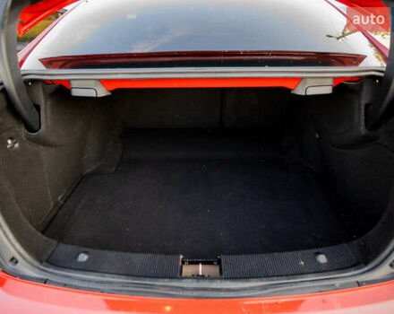 Красный Мерседес Ц-Класс, объемом двигателя 1.8 л и пробегом 257 тыс. км за 11500 $, фото 11 на Automoto.ua