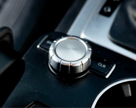 Червоний Мерседес Ц-Клас, об'ємом двигуна 1.8 л та пробігом 256 тис. км за 11500 $, фото 17 на Automoto.ua