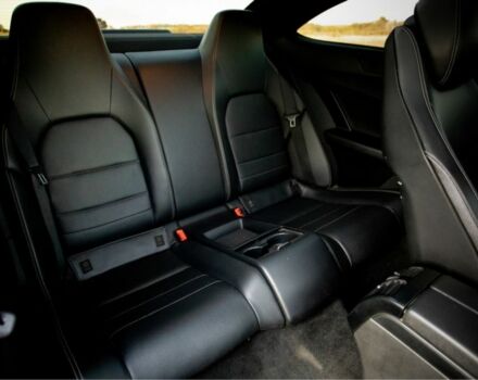 Червоний Мерседес Ц-Клас, об'ємом двигуна 1.8 л та пробігом 256 тис. км за 11500 $, фото 21 на Automoto.ua