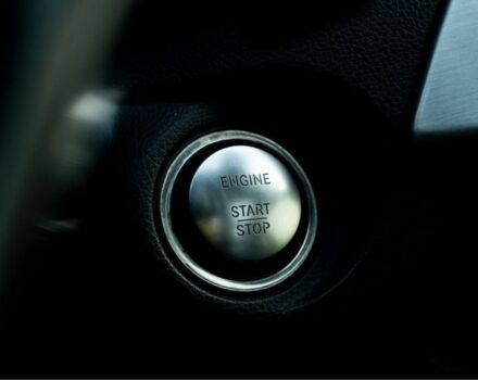 Червоний Мерседес Ц-Клас, об'ємом двигуна 1.8 л та пробігом 256 тис. км за 11500 $, фото 20 на Automoto.ua