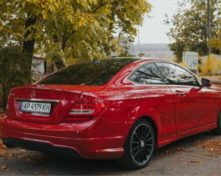 Червоний Мерседес Ц-Клас, об'ємом двигуна 1.8 л та пробігом 256 тис. км за 11500 $, фото 3 на Automoto.ua