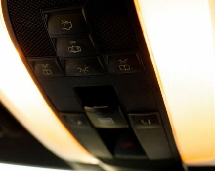 Червоний Мерседес Ц-Клас, об'ємом двигуна 1.8 л та пробігом 256 тис. км за 11500 $, фото 23 на Automoto.ua