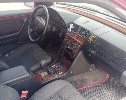 Червоний Мерседес Ц-Клас, об'ємом двигуна 1.8 л та пробігом 340 тис. км за 2000 $, фото 8 на Automoto.ua