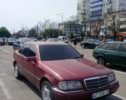 Червоний Мерседес Ц-Клас, об'ємом двигуна 1.8 л та пробігом 340 тис. км за 2000 $, фото 14 на Automoto.ua