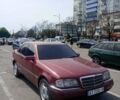Червоний Мерседес Ц-Клас, об'ємом двигуна 1.8 л та пробігом 340 тис. км за 2000 $, фото 14 на Automoto.ua