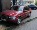 Красный Мерседес Ц-Класс, объемом двигателя 1.8 л и пробегом 398 тыс. км за 2007 $, фото 1 на Automoto.ua
