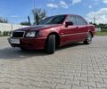 Красный Мерседес Ц-Класс, объемом двигателя 2.8 л и пробегом 200 тыс. км за 5500 $, фото 3 на Automoto.ua