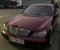 Мерседес Ц-Клас 2000 у Івано-Франківську на Automoto.ua Червоний Мерседес Ц-Клас, об'ємом двигуна 2 л та пробігом 291 тис. км за 4200 $, фото 13 на Automoto.ua