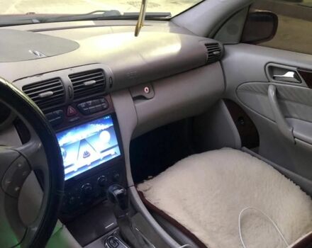 Мерседес Ц-Клас 2000 у Івано-Франківську на Automoto.ua Червоний Мерседес Ц-Клас, об'ємом двигуна 2 л та пробігом 291 тис. км за 4200 $, фото 6 на Automoto.ua