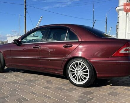 Червоний Мерседес Ц-Клас, об'ємом двигуна 3 л та пробігом 190 тис. км за 8000 $, фото 2 на Automoto.ua