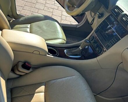 Червоний Мерседес Ц-Клас, об'ємом двигуна 3 л та пробігом 190 тис. км за 8000 $, фото 8 на Automoto.ua