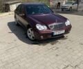 Червоний Мерседес Ц-Клас, об'ємом двигуна 1.8 л та пробігом 380 тис. км за 6500 $, фото 1 на Automoto.ua