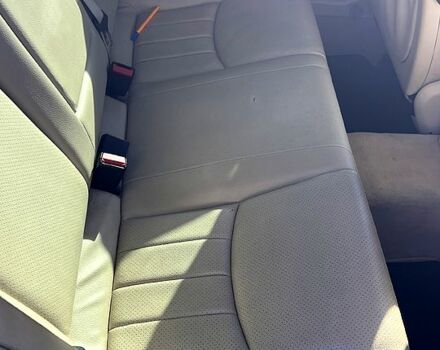 Червоний Мерседес Ц-Клас, об'ємом двигуна 3 л та пробігом 190 тис. км за 8000 $, фото 5 на Automoto.ua