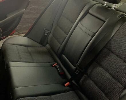 Червоний Мерседес Ц-Клас, об'ємом двигуна 2.1 л та пробігом 263 тис. км за 6360 $, фото 4 на Automoto.ua