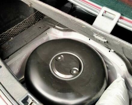 Красный Мерседес Ц-Класс, объемом двигателя 1.8 л и пробегом 192 тыс. км за 7200 $, фото 5 на Automoto.ua