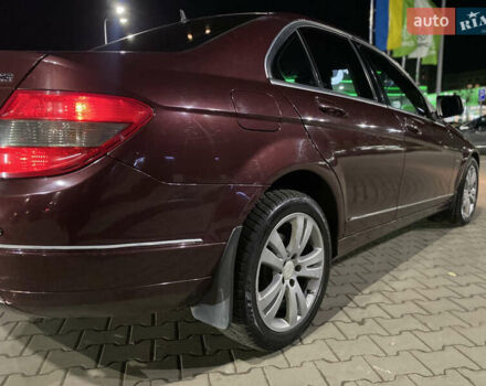 Червоний Мерседес Ц-Клас, об'ємом двигуна 1.8 л та пробігом 193 тис. км за 6999 $, фото 10 на Automoto.ua