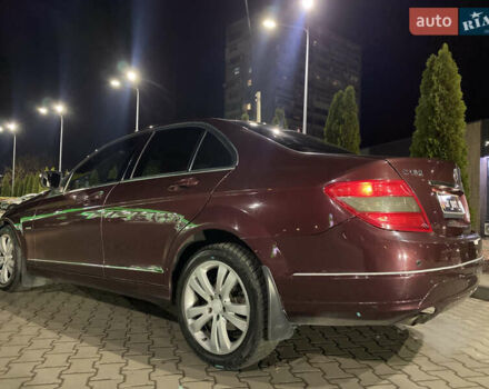 Червоний Мерседес Ц-Клас, об'ємом двигуна 1.8 л та пробігом 193 тис. км за 6999 $, фото 9 на Automoto.ua