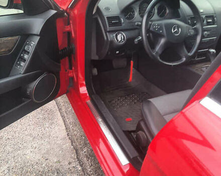 Червоний Мерседес Ц-Клас, об'ємом двигуна 2.1 л та пробігом 263 тис. км за 6360 $, фото 13 на Automoto.ua