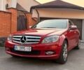 Красный Мерседес Ц-Класс, объемом двигателя 2.5 л и пробегом 235 тыс. км за 7838 $, фото 1 на Automoto.ua
