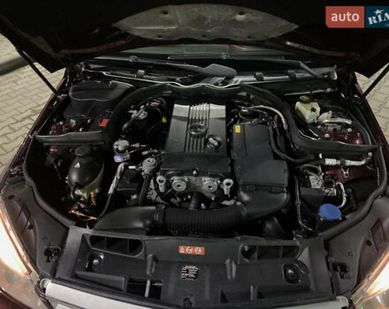 Червоний Мерседес Ц-Клас, об'ємом двигуна 1.8 л та пробігом 193 тис. км за 6999 $, фото 5 на Automoto.ua