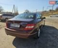 Красный Мерседес Ц-Класс, объемом двигателя 1.8 л и пробегом 326 тыс. км за 8000 $, фото 5 на Automoto.ua