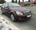 Красный Мерседес Ц-Класс, объемом двигателя 3 л и пробегом 105 тыс. км за 12000 $, фото 4 на Automoto.ua