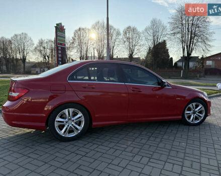 Червоний Мерседес Ц-Клас, об'ємом двигуна 1.8 л та пробігом 239 тис. км за 10700 $, фото 4 на Automoto.ua