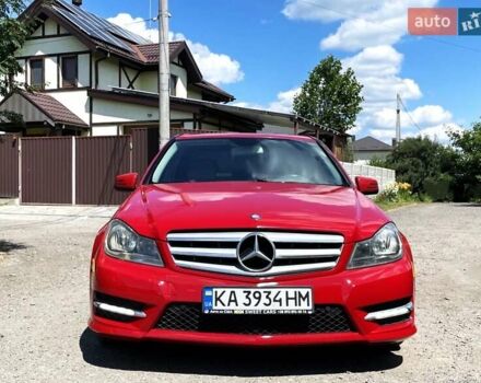 Червоний Мерседес Ц-Клас, об'ємом двигуна 1.8 л та пробігом 268 тис. км за 11900 $, фото 1 на Automoto.ua