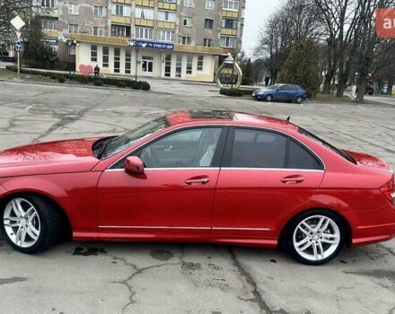 Мерседес Ц-Клас 2013 у Обухове на Automoto.ua Червоний Мерседес Ц-Клас, об'ємом двигуна 1.8 л та пробігом 210 тис. км за 10800 $, фото 4 на Automoto.ua