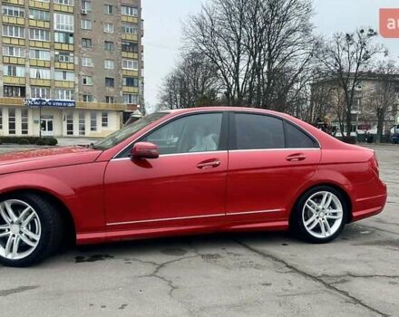 Мерседес Ц-Клас 2013 у Обухове на Automoto.ua Червоний Мерседес Ц-Клас, об'ємом двигуна 1.8 л та пробігом 210 тис. км за 10800 $, фото 14 на Automoto.ua
