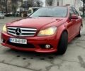 Мерседес Ц-Класс 2013 в Обухове на Automoto.ua Красный Мерседес Ц-Класс, объемом двигателя 1.8 л и пробегом 210 тыс. км за 10800 $, фото 3 на Automoto.ua