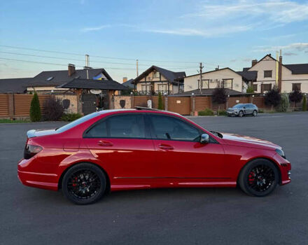 Красный Мерседес Ц-Класс, объемом двигателя 1.8 л и пробегом 199 тыс. км за 11150 $, фото 23 на Automoto.ua