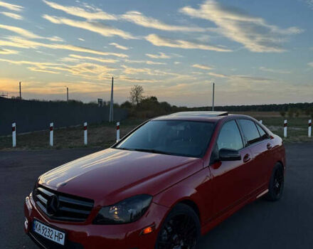 Красный Мерседес Ц-Класс, объемом двигателя 1.8 л и пробегом 199 тыс. км за 11150 $, фото 18 на Automoto.ua