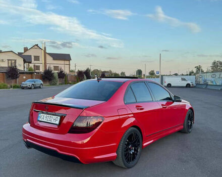 Красный Мерседес Ц-Класс, объемом двигателя 1.8 л и пробегом 199 тыс. км за 11150 $, фото 22 на Automoto.ua