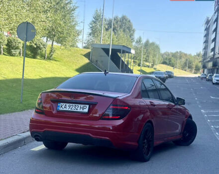 Красный Мерседес Ц-Класс, объемом двигателя 1.8 л и пробегом 199 тыс. км за 11150 $, фото 3 на Automoto.ua