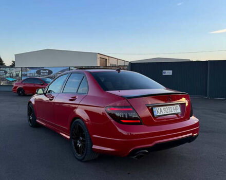 Красный Мерседес Ц-Класс, объемом двигателя 1.8 л и пробегом 199 тыс. км за 11150 $, фото 20 на Automoto.ua