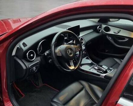 Красный Мерседес Ц-Класс, объемом двигателя 1.99 л и пробегом 92 тыс. км за 15000 $, фото 6 на Automoto.ua