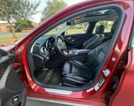 Красный Мерседес Ц-Класс, объемом двигателя 2 л и пробегом 70 тыс. км за 22600 $, фото 8 на Automoto.ua