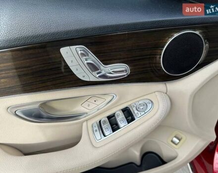 Красный Мерседес Ц-Класс, объемом двигателя 2 л и пробегом 182 тыс. км за 15900 $, фото 13 на Automoto.ua