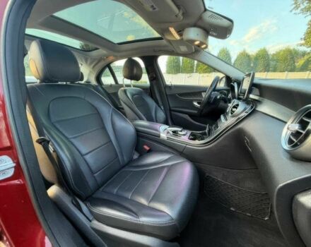 Красный Мерседес Ц-Класс, объемом двигателя 2 л и пробегом 70 тыс. км за 22600 $, фото 9 на Automoto.ua