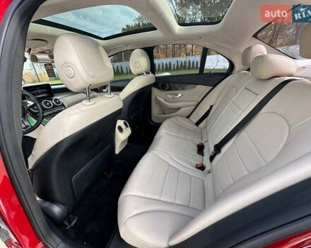 Красный Мерседес Ц-Класс, объемом двигателя 2 л и пробегом 182 тыс. км за 15200 $, фото 11 на Automoto.ua