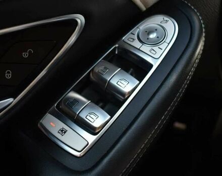 Червоний Мерседес Ц-Клас, об'ємом двигуна 4 л та пробігом 56 тис. км за 14200 $, фото 12 на Automoto.ua