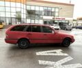 Красный Мерседес Ц-Класс, объемом двигателя 2.2 л и пробегом 350 тыс. км за 999 $, фото 6 на Automoto.ua