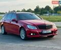 Червоний Мерседес Ц-Клас, об'ємом двигуна 2.14 л та пробігом 300 тис. км за 12500 $, фото 1 на Automoto.ua