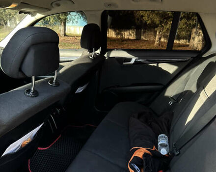 Червоний Мерседес Ц-Клас, об'ємом двигуна 2.2 л та пробігом 270 тис. км за 11000 $, фото 8 на Automoto.ua